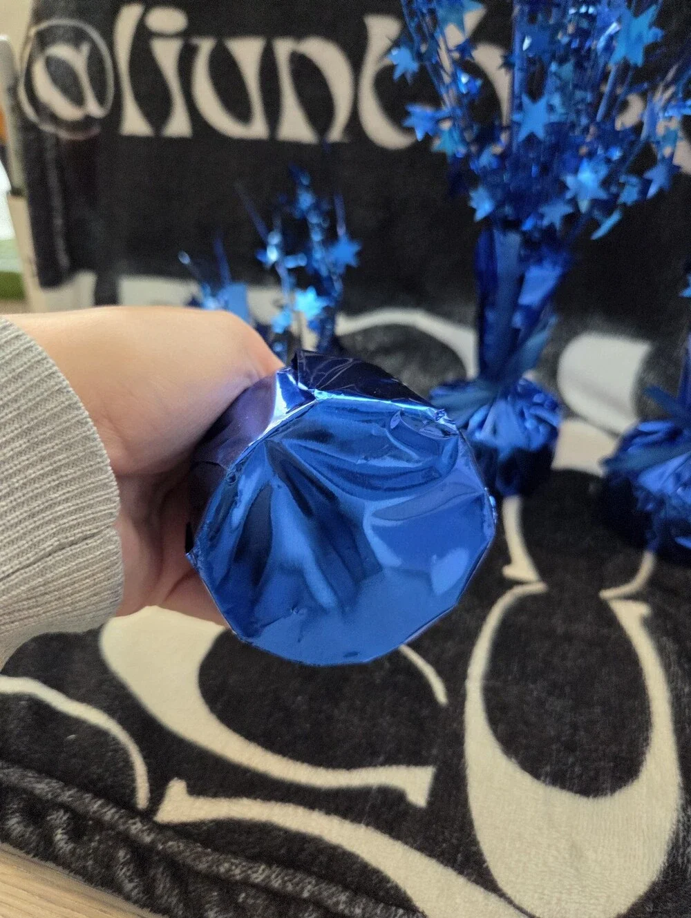 N/A blue starburst